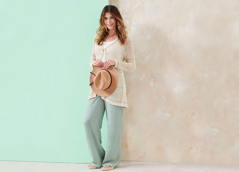 Foldaway Fedora Hat and wide leg trousers