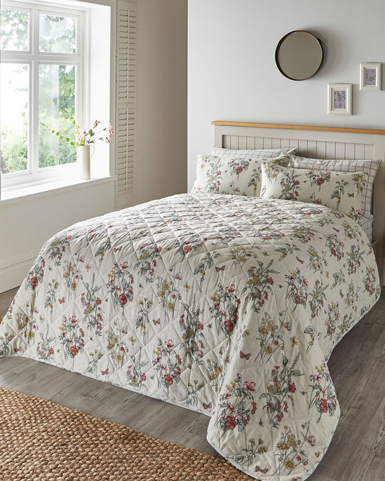 Vintage Meadow Bedspread