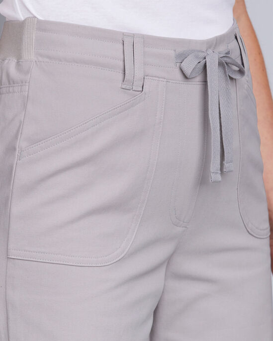 Wrinkle Free Pull-On Shorts