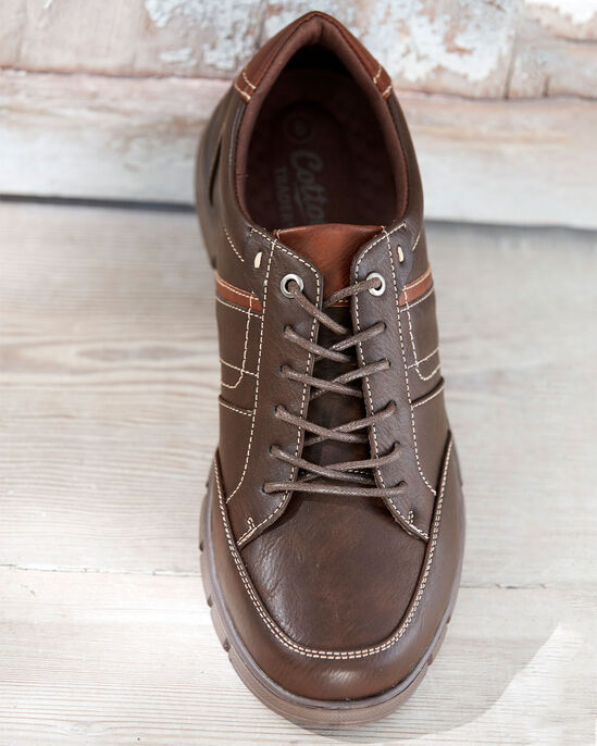 Lightweight Lace-Up Shoes