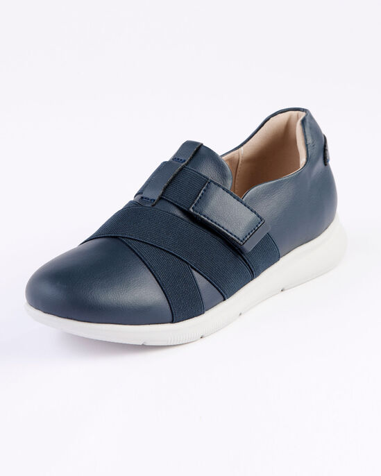 Lightweight Leather Pull-On Shoes