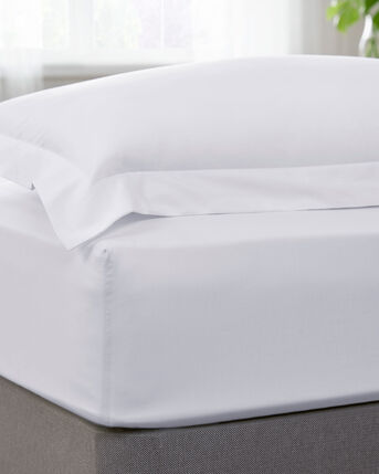200 Thread Count Plain Dyed Fitted Sheet