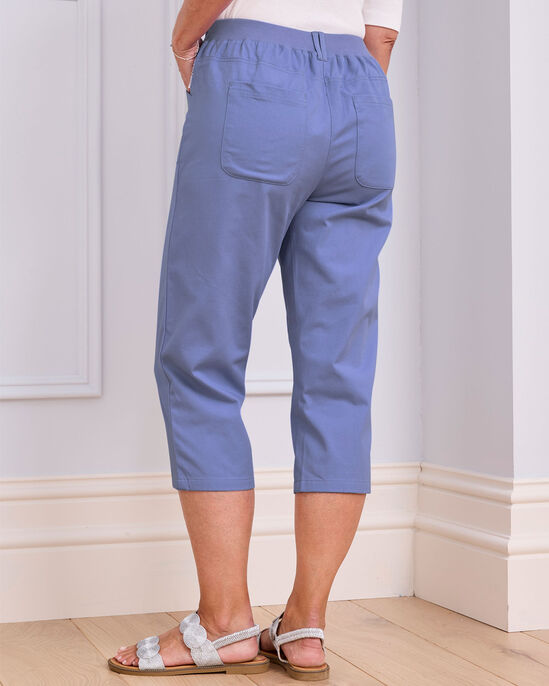 Wrinkle Free Pull-On Crop Trousers
