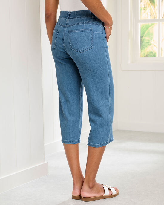 Magic Comfort Straight-Leg Crop Denim Jeans