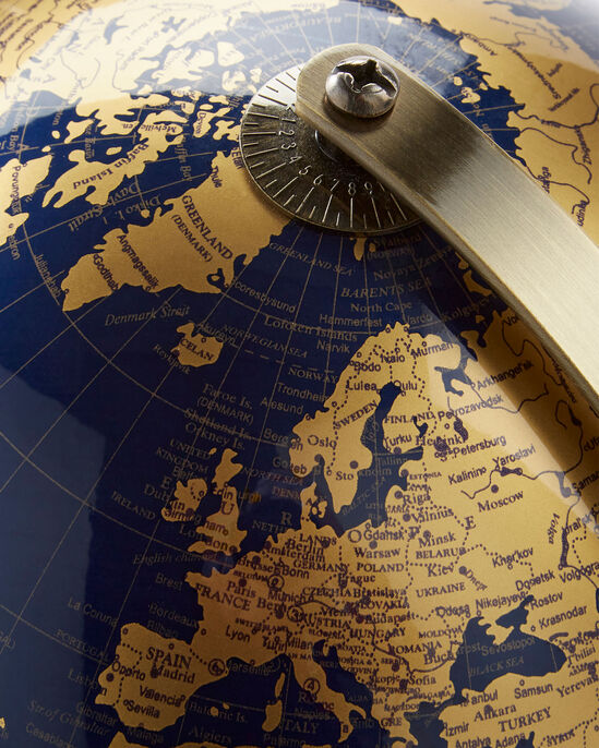 Globe