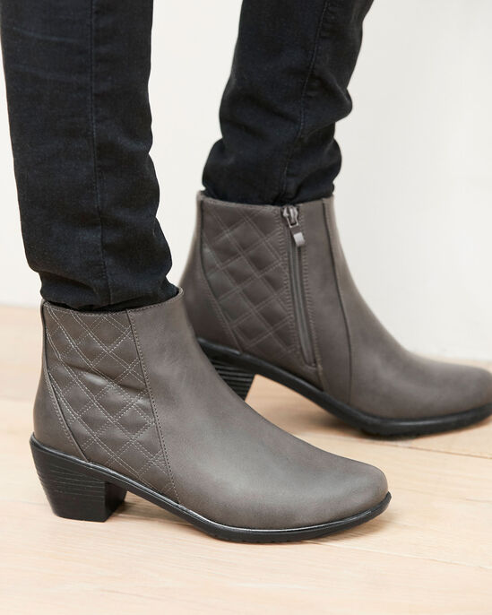 Heeled Quilted Ankle Boots