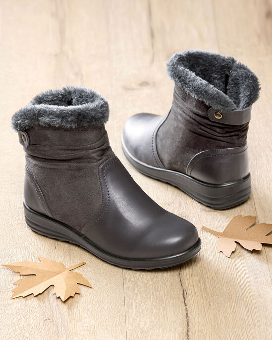 Cosy Lined Ruched Flexisole Boots