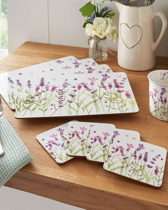Placemats and Coasters (8 Pieces)
