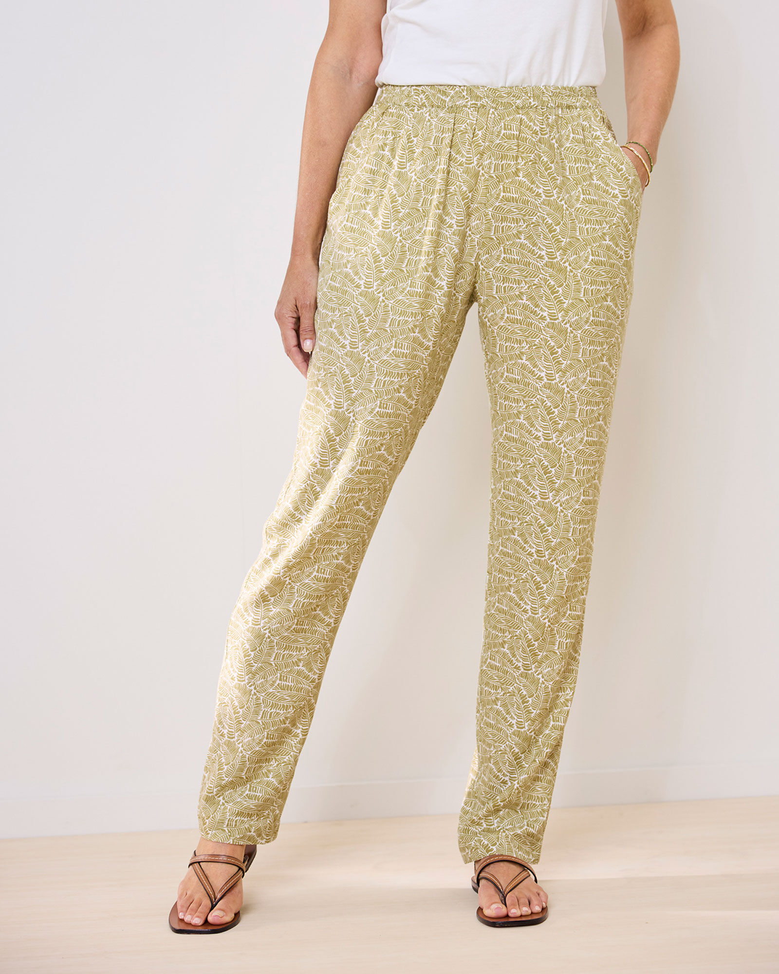Pull-On Tapered Leg Trousers
