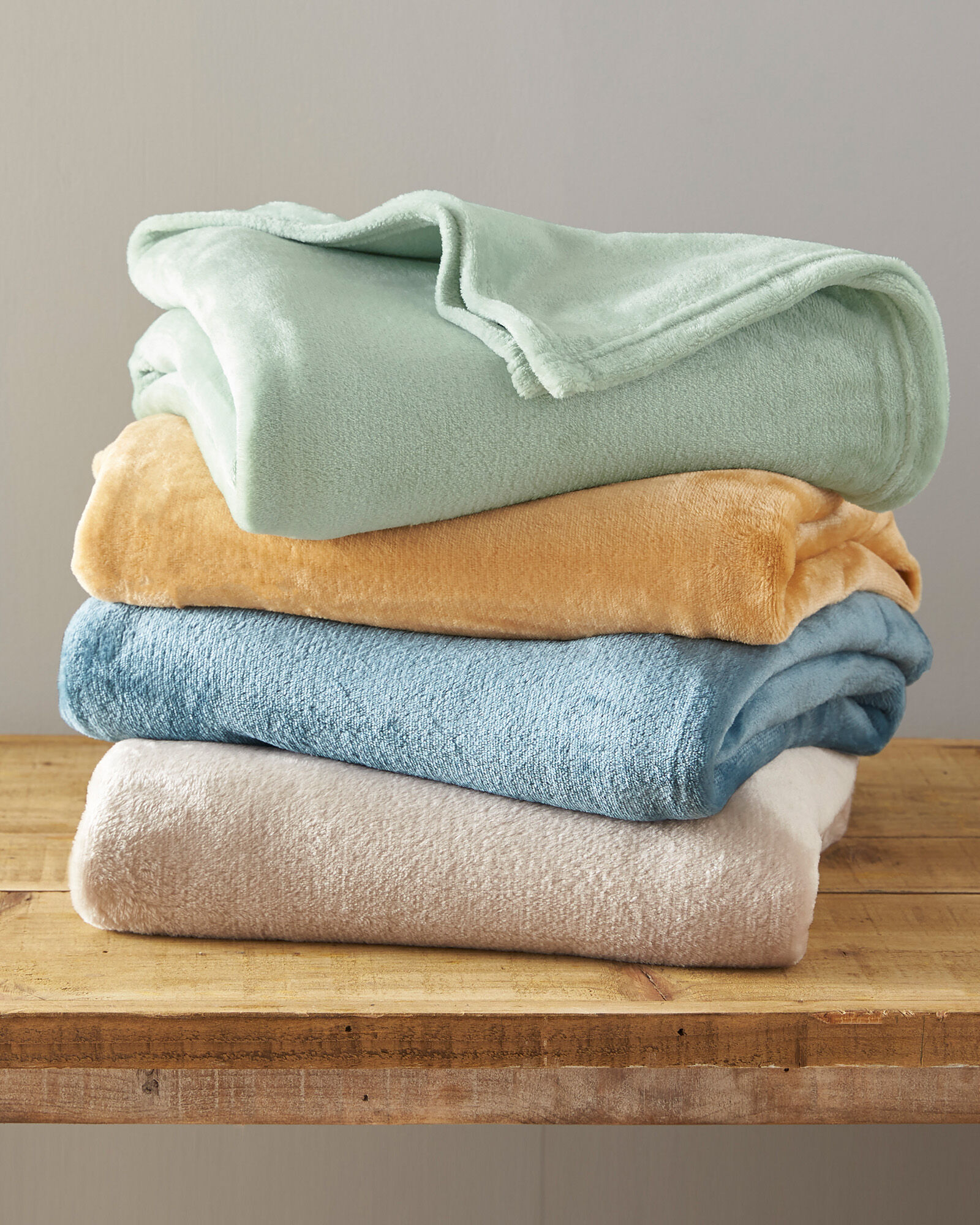 Lightweight Supersoft Fleece Throw at Cotton Traders