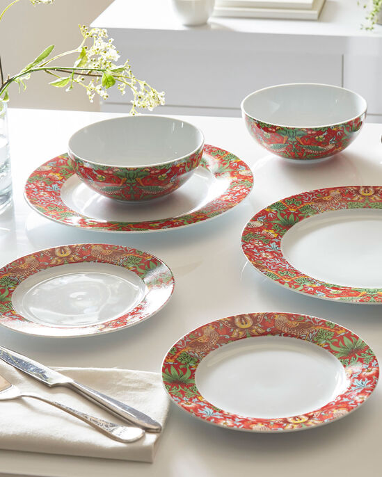 William Morris Strawberry Thief Set of 2 Dinner Plates