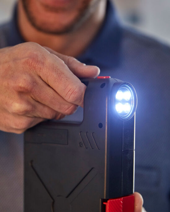 2-in-1 Flashlight & Toolbox