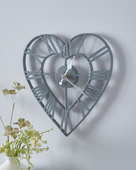 Vintage Heart Cut-Out Clock