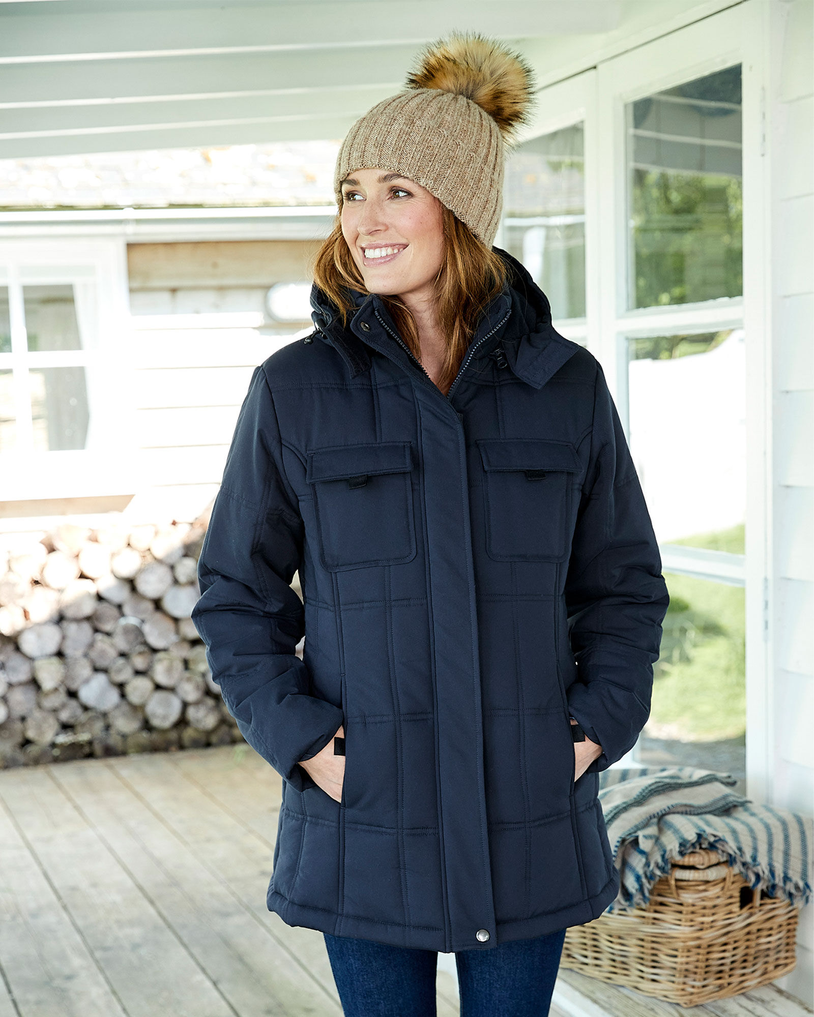Short hooded coat discount