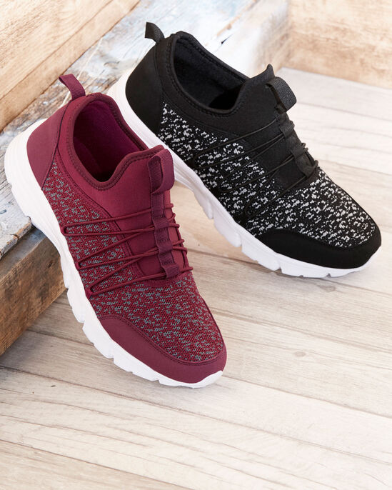 Unbelievably Lightweight Pull-on Trainers